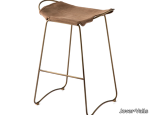 HUG BAR STOOL - High sled base tanned leather and steel stool _ Jover+Valls