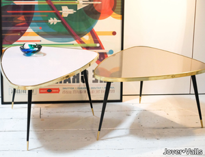 TWIST - Laminated glass coffee table with polished brass profile _ Jover+Valls