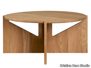 TABLE XL - Round wooden coffee table _ Kristina Dam Studio