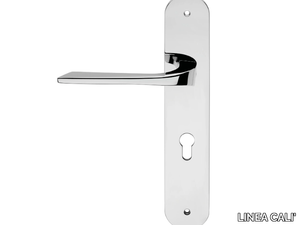 LIVING - Brass door handle on back plate _ LINEA CALI'