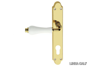 DALIA - Classic style metal door handle on back plate with lock _ LINEA CALI'