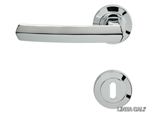 DAFNE - Classic style brass door handle on rose with lock _ LINEA CALI'