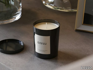 CASSIS - Contemporary style candle _ LUSSO