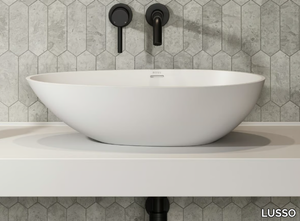 EGG SHELL - Countertop oval Resin Stone washbasin with overflow _ LUSSO