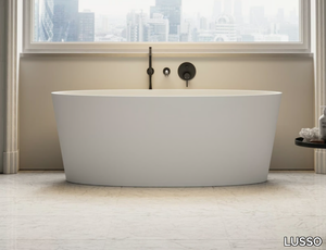 KURV - Freestanding oval Resin Stone bathtub _ LUSSO