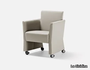 HOLIDAY - Fabric guest chair with castors _ La Cividina