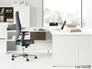 DELTA EVO - Contemporary style L-shaped executive desk with shelves _ Las Mobili