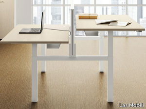 UP - Height-adjustable office desk with desk screens _ Las Mobili