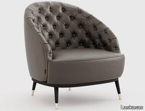 HECTOR - Tufted leather armchair with armrests _ Laskasas