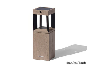 TECKA40/41 - Solar Powered teak bollard light _ Les Jardins®