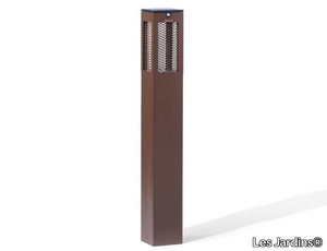 TINK181 - Solar Powered aluminium bollard light _ Les Jardins®