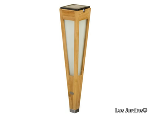 TECKA68/88 - Solar Powered teak bollard light _ Les Jardins®