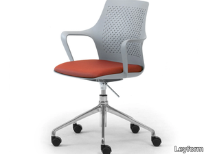 IPA - Swivel polypropylene office chair with armrests _ Leyform