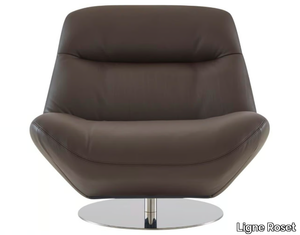 MANAROLA - Swivel leather armchair _ Ligne Roset