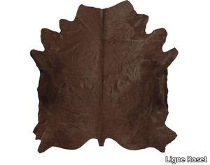 MARGUERITE - Cowhide rug _ Ligne Roset