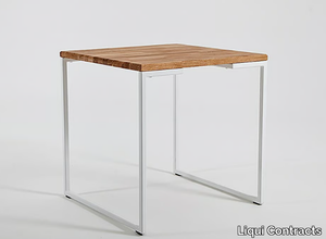 STUDIO - Square table _ Liqui Contracts