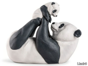 MOMMY PANDA - Porcelain decorative object _ Lladró