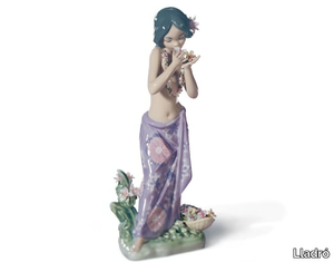 AROMA OF THE ISLANDS WOMAN - Porcelain decorative object _ Lladró