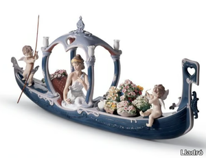 GONDOLA OF LOVE GODDESS - Porcelain decorative object _ Lladró