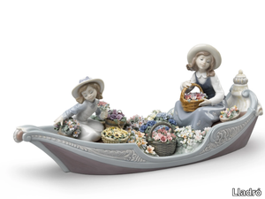 FLOWERS FOREVER GIRLS - Porcelain decorative object _ Lladró