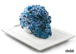 LIFE IS FLOWER (BLUE) - Porcelain decorative object _ Lladró