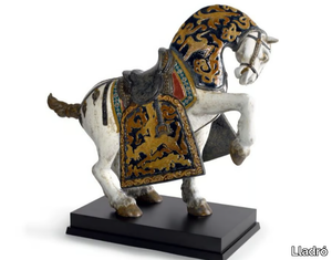 ORIENTAL HORSE - Porcelain decorative object _ Lladró