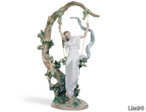 LIVING IN A DREAM WOMAN - Porcelain decorative object _ Lladró