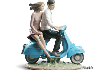 RIDING WITH YOU COUPLE - Porcelain decorative object _ Lladró