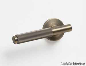 LINEAR - Brass door handle on rose _ Lo & Co Interiors