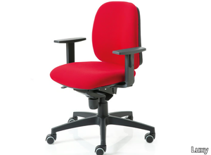 POST 20 - Office chair with armrests with 5-Spoke base _ Luxy