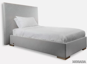 CUBÉ - Full size velvet bed _ MORADA