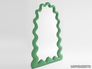 LA CELEBRACIÓN - Freestanding framed glass-fibre mirror _ MOVIMENTO