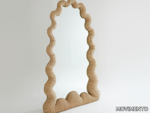 LA CELEBRACIÓN NATURAL - Freestanding framed glass-fibre mirror _ MOVIMENTO