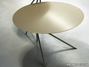 TWIN B - Round low bistro side table _ MEMEDESIGN