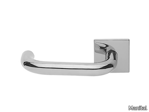 ARTICA - Stainless steel door handle on rose with lock _ Manital