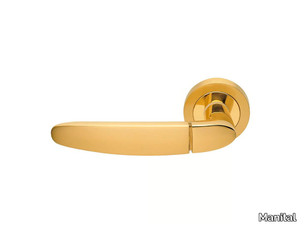 ATENA - Brass door handle with lock on rose _ Manital