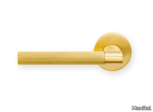 HEY RIGA - Brass door handle on rose _ Manital