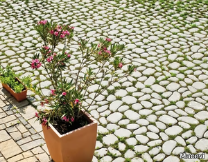 ACCIOTTOLATO - Concrete paving block _ Macevi