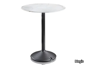 BRUT - Round cast iron table _ Magis