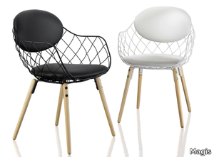 PIÑA - Steel and wood chair with armrests _ Magis