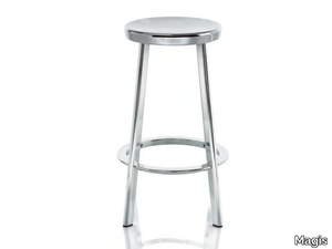 DÉJÀ-VU - Aluminium stool with footrest _ Magis