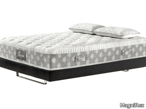 DOLCE VITA DUAL 12 FIRM - Thermoregulator Memoform mattress with removable cover _ Magniflex