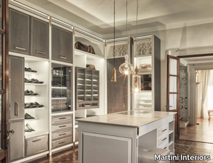 ESSENZA - Custom oak walk-in wardrobe with integrated lighting _ Martini Interiors