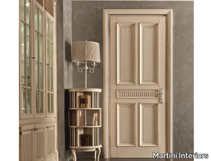 PENTAGRAMMA - Hinged wooden door _ Martini Interiors