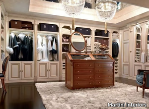 ROMANZA - Custom wooden walk-in wardrobe _ Martini Interiors