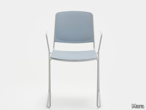 VEA - Sled base chair with armrests _ Mara