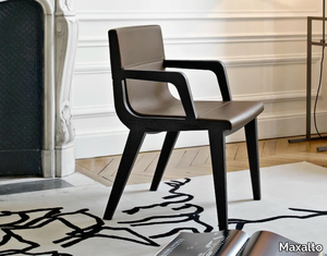 ACANTO - Solid wood chair with armrests _ Maxalto