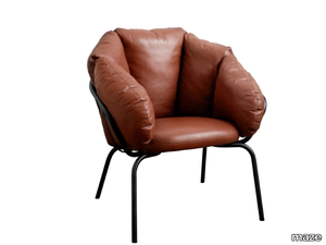 SAME EASY - Leather easy chair with removable cover _ maze