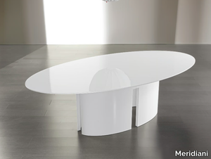 GONG - Oval wooden dining table _ Meridiani