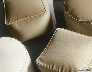 TOTÒ - Upholstered fabric pouf with removable lining _ Meridiani